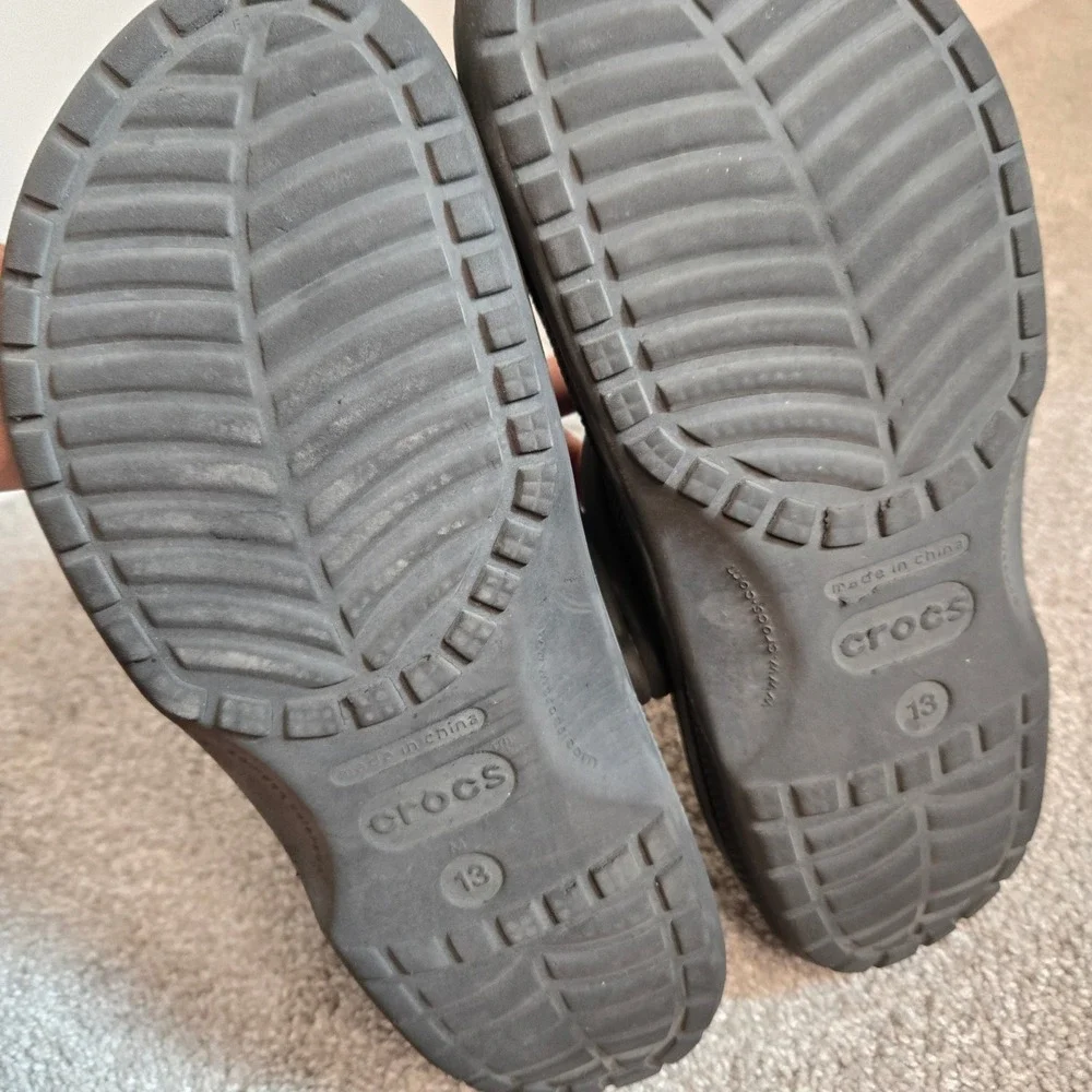 CROCS classic clogs